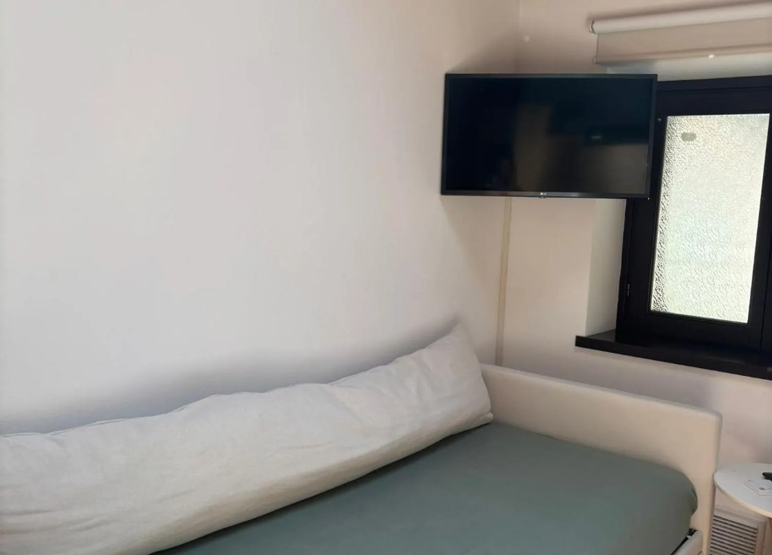 The Menaggio Lakeside Loft 0*,